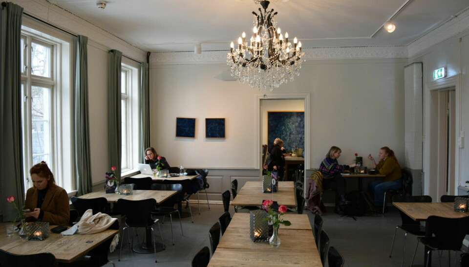 POPULÆR: Café Ni Muser har blitt trukket frem som en studentvennlig kafé i flere anmeldelser fra Under Dusken.