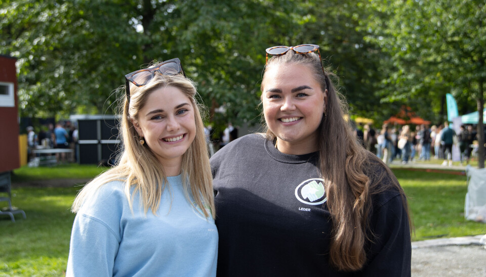 LINJEFORENINGEN SOCIALIS: Nestleder Kornelia Hagberg og leder Marie Charlotte Vikesdal understreker at linjeforeningen er hele foreningen, ikke bare styret. LINJEFORENINGEN SOCIALIS: Nestleder Kornelia Hagberg og leder Marie Charlotte Vikesdal understreker at linjeforeningen er hele foreningen, ikke bare styret.
