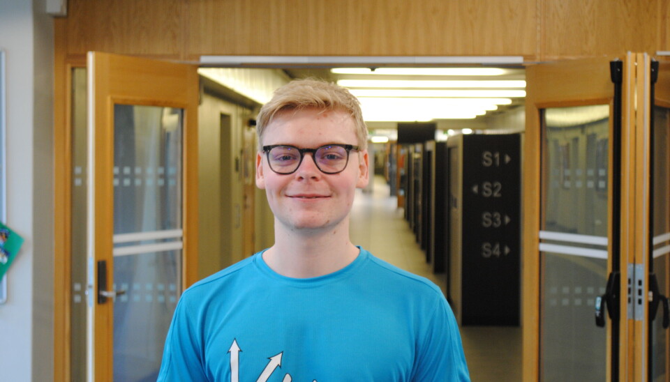 ENGASJERT: Andreas mener bussprisene er en fanesak når han nå
skal stemme. ENGASJERT: Andreas mener bussprisene er en fanesak når han nå
skal stemme.