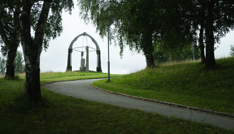 Kuppelstatuen byr på flere interessante detaljer. Kuppelstatuen byr på flere interessante detaljer.