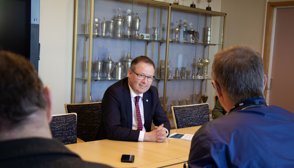 FORNØYD FORSVARSMINISTER: Bjørn Arild Gram er fornøyd med at det er opprettet en ny master. FORNØYD FORSVARSMINISTER: Bjørn Arild Gram er fornøyd med at det er opprettet en ny master.