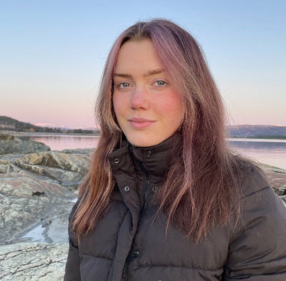 MÅTTE BETALE GEBYR: Studenten Maja Kitty Toften reagerer på at hun måtte betale et gebyr for å fjerne boten.