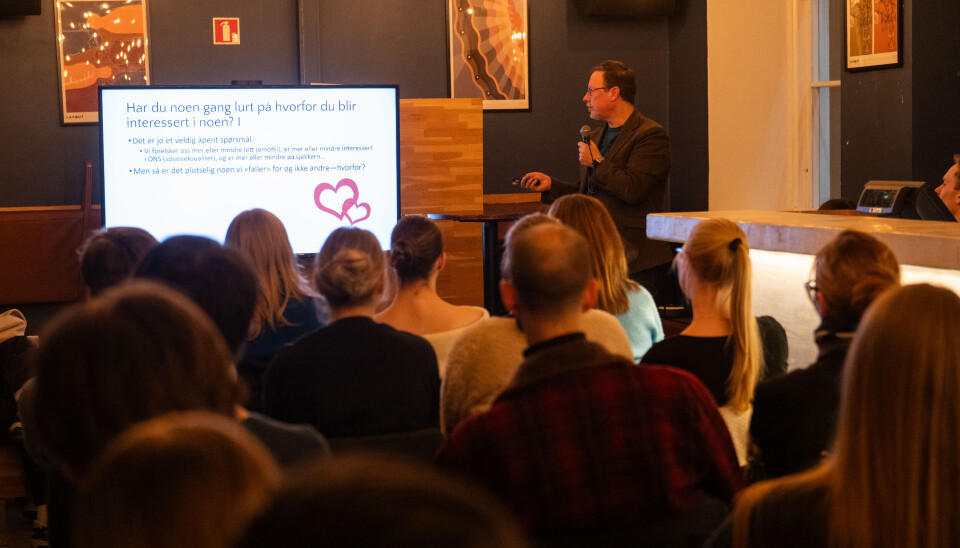 TINDERPARADOKSET: Mange sliter med å velge fordi det er så mange å velge blant. «God nok»
bør være et kriterium, heller enn «perfekt», sier Kennair.