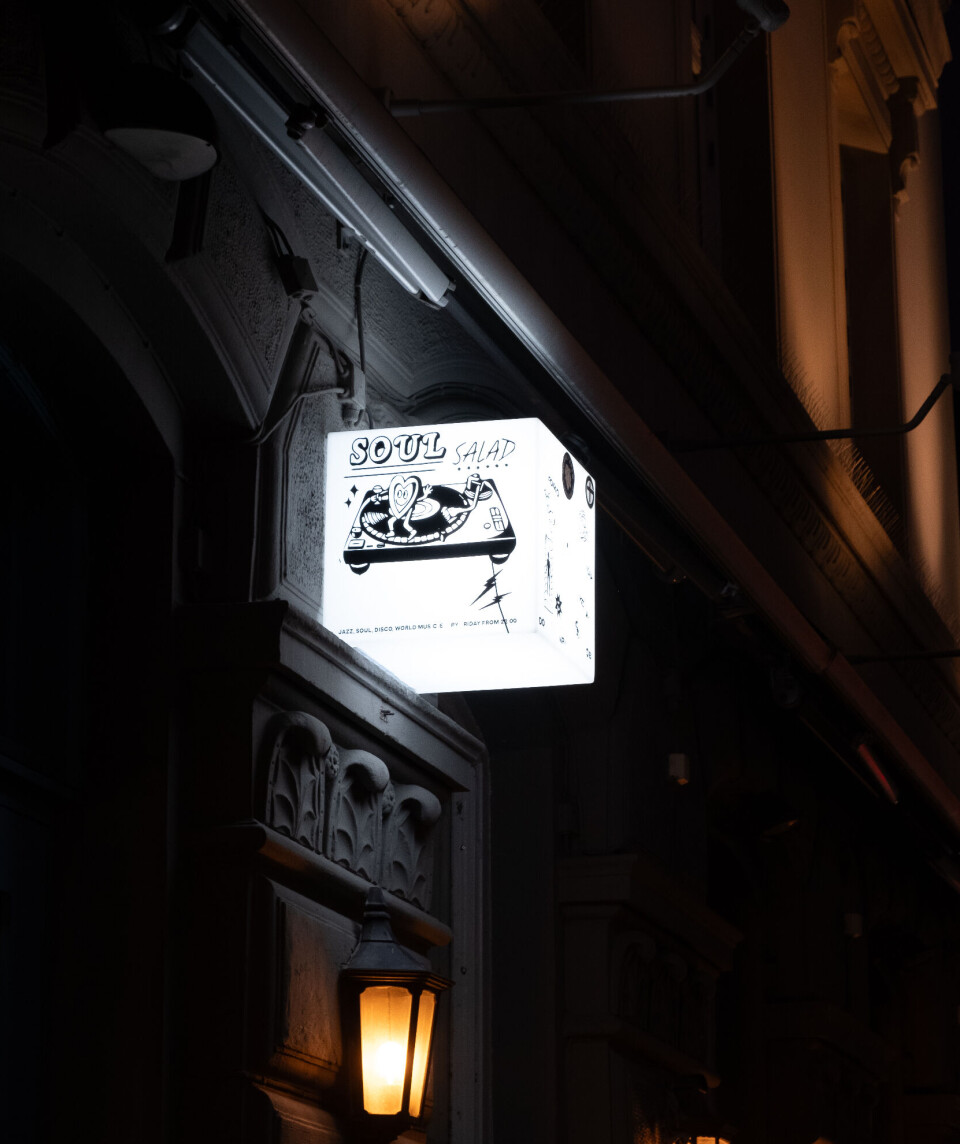 KRIMINELT HYGGELIG: Med et innbydende
lokale er Tyven et sted som garanterer god
stemning.