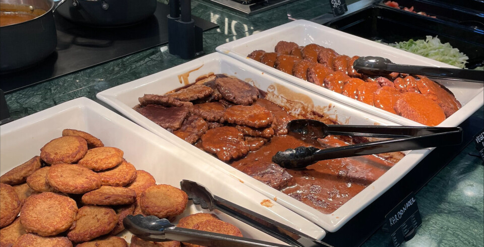 LASAGNE OG KARBONADER: Dagens animalske alternativ i kantinen på Stripa.