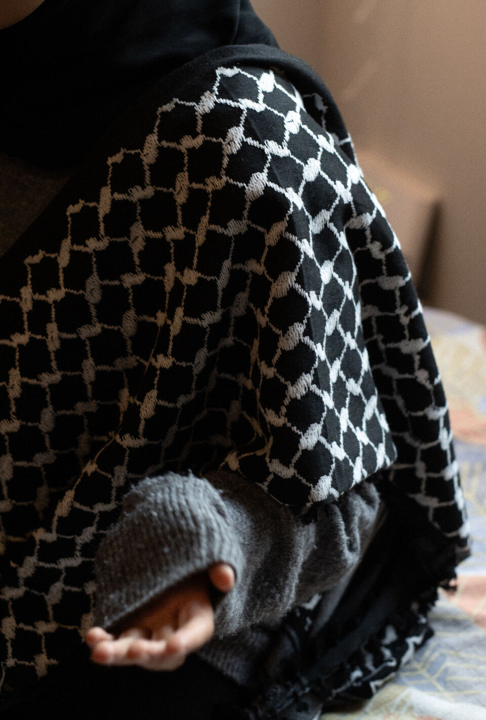 SYNLIG: Med hijaben på viser Hussna Janjua at hun er stolt over religionen og kulturen sin.