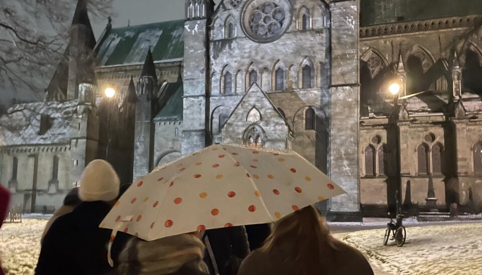 GOD STEMNING: Både faste kirkegåere og julekirkegåere samlet seg for en god opplevelse.