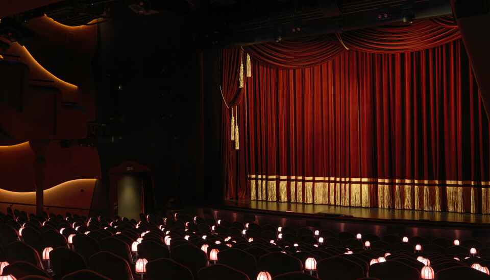 STIV PRIS: Nye hjorten håper å tiltrekke studenter, selv om prisen kan se litt skummel ut ved første øyekast. Nye hjorten teater reitan