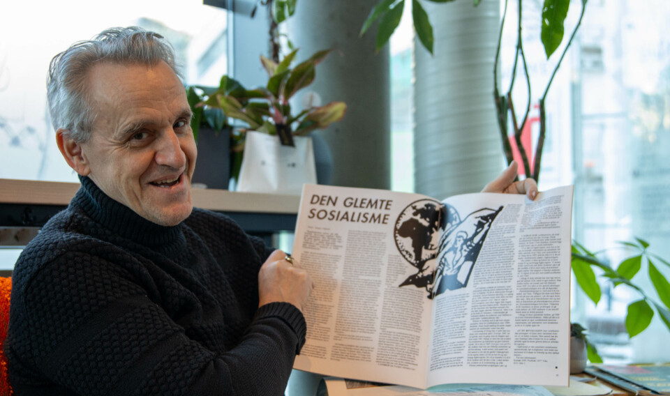 PÅ VENSTRESIDEN: Folk & Røvere har alltid ligget godt utpå venstresiden. Denne artikkelens forfatter, Magne Njåstad, er professor i historie og spiller på lørdag i Det Glade Vanvidd.