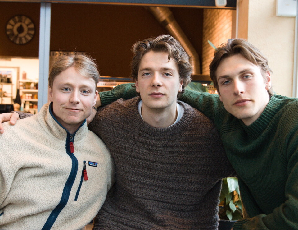 DYRE: Studentene Syver Verlo Nes, Martti Härmä og Jakob Cuhra synes billettene til Pomo er litt dyre.