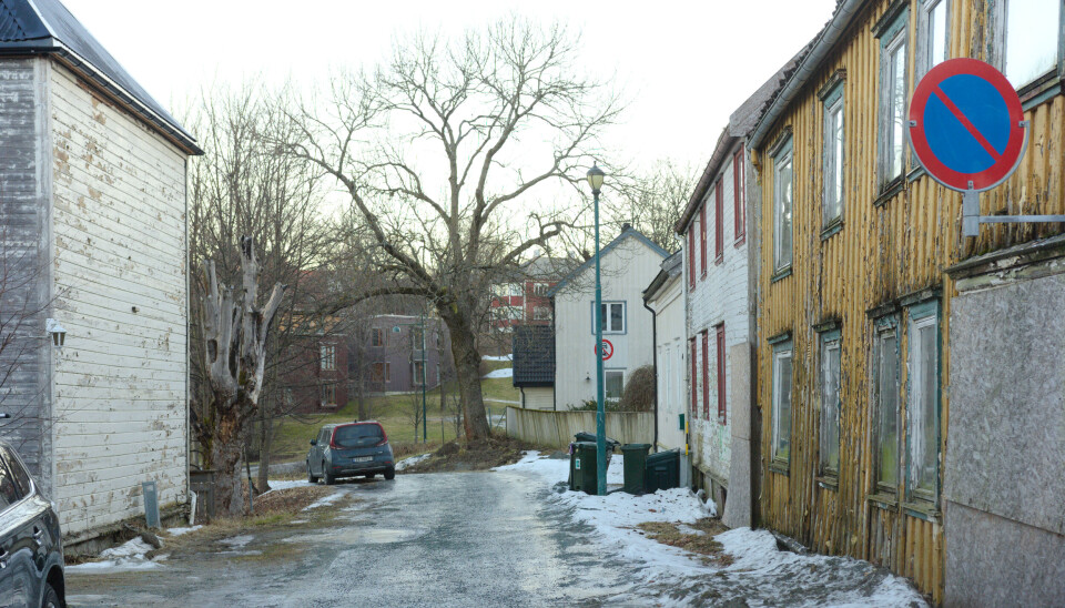 NEDSLITT: Mange av husene ved Grensen er gamle, og står i dag i dårlig stand.