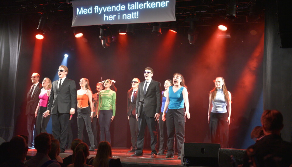 MUSIKAL ELLER REVY: I de største numrene føltes det nesten som om man så en musikal. EMIL OG SMØREKOPP DET ER TOPP