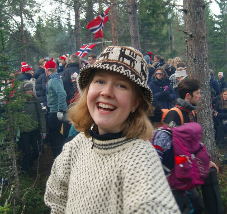 STORFORNØYD: Fysmatstudent Liva Berge Flo har funnet frem lama-hatten for anledningen.