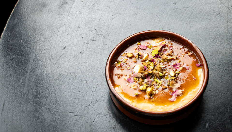 «CRACK»: Litt topping tar desserten kheer til nye
høyder.