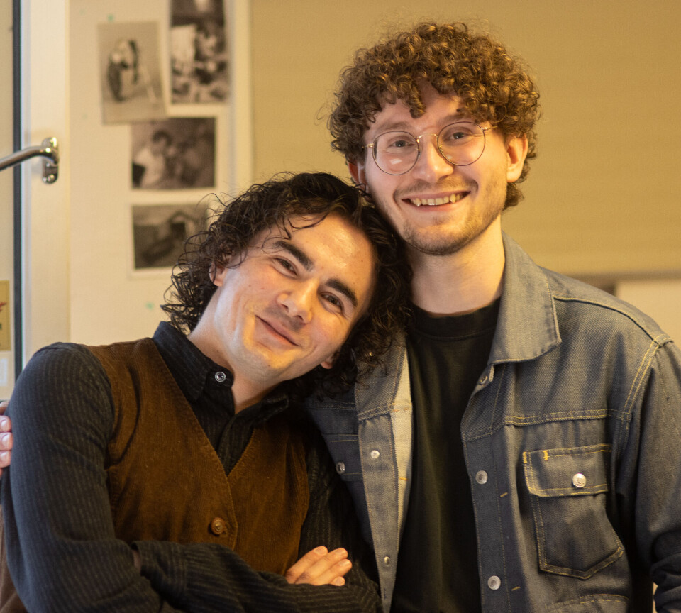 ENGASJERTE: Kjelleransvarlig Casper Draget (til venstre) og leder Andreas
Tranvåg (til høyre) deler gjerne av kunnskapen sin til nye medlemmer.