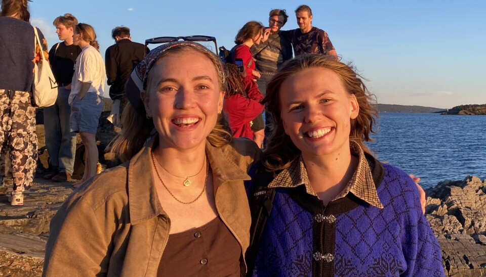 HA DET GØY UNDERVEIS: For Gro Nergård og Gina Gylver er det viktig at klimakampen ikke bare er tung.