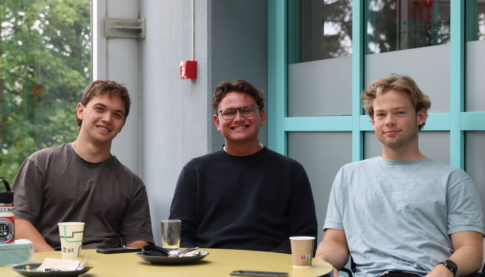 «OMMIS»: Hvis ikke studentene Jonas Brandt, Peder Borge Hellesylt og Kristoffer Eggan har med seg matpakke, kjøper de mat i Sit sin kantine, kiosk eller kafé.