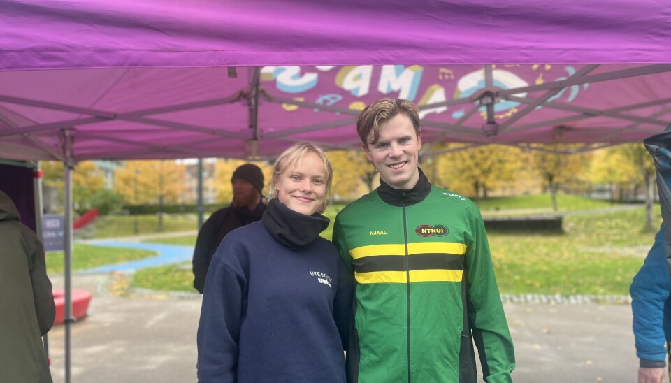 UKA OG NTNUI: UKA-leder Selma Lindseth Lindeman og NTNUI-leder Njaal Ellegaard Melby spiller på dagens første lag.